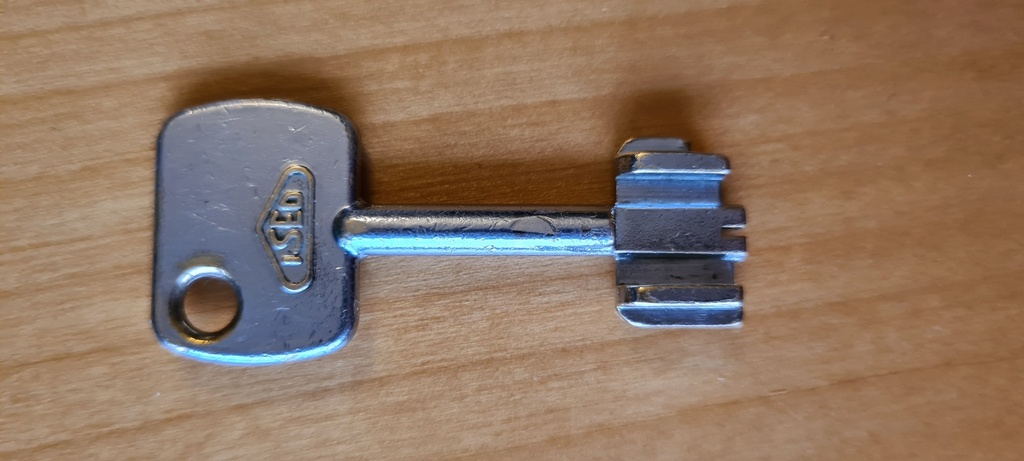 CLÉ SUPPLÉMENTAIRE ISEO SELON MODELE